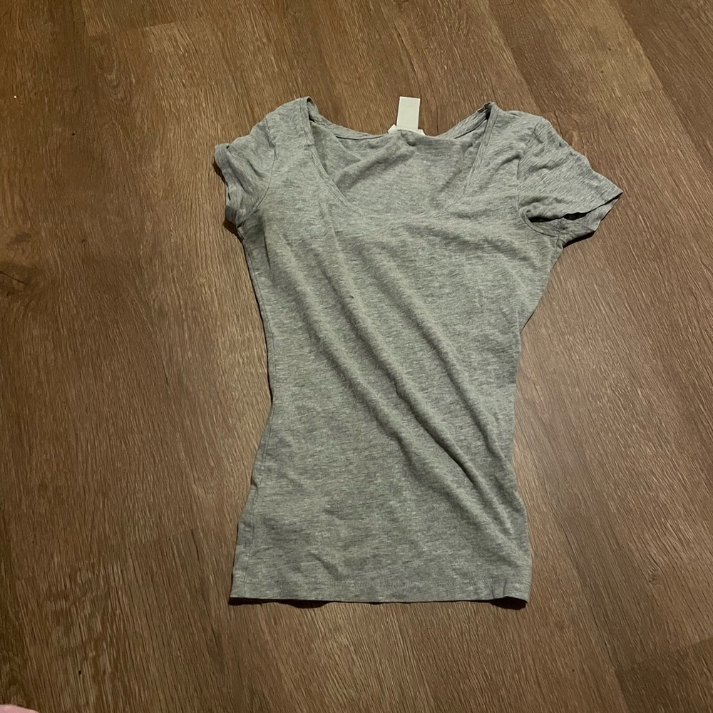 H& M Tee
